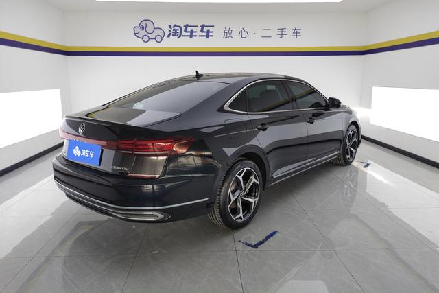 Volkswagen Passat 2024 380 TSI — фото 3