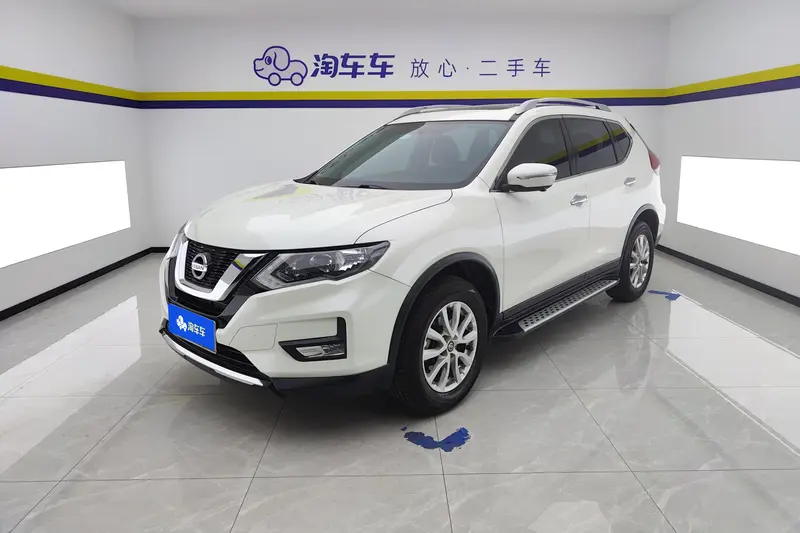 Nissan X-Trail — фото 1