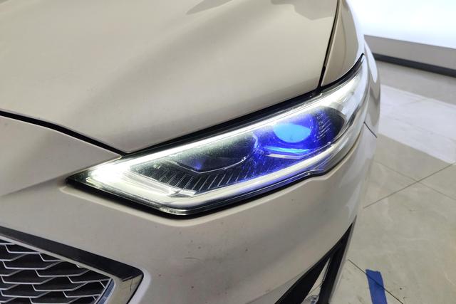 Ford Mondeo 2020 Eco Boost 180 — фото 5