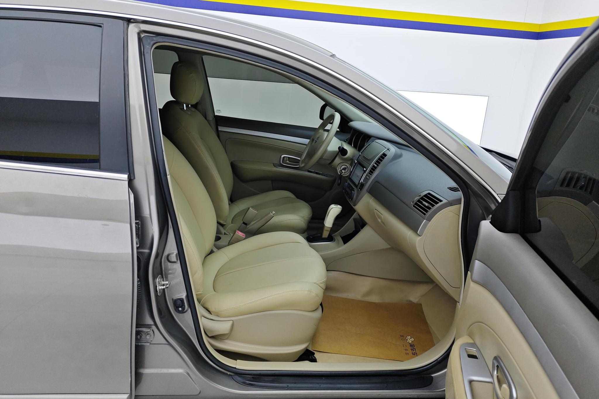 Nissan Sylphy 2012 1.6XE AT Comfort