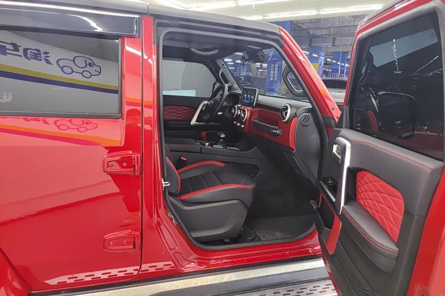 BAIC BJ40 2023 2.0 T AT 4 WD — фото 16