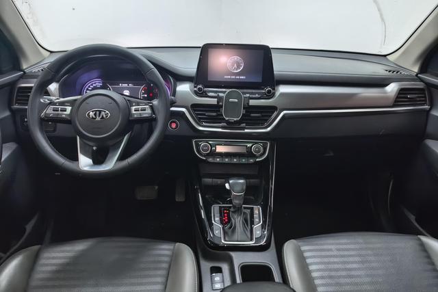 Kia Sportage 2019 2.0 L AT — фото 12