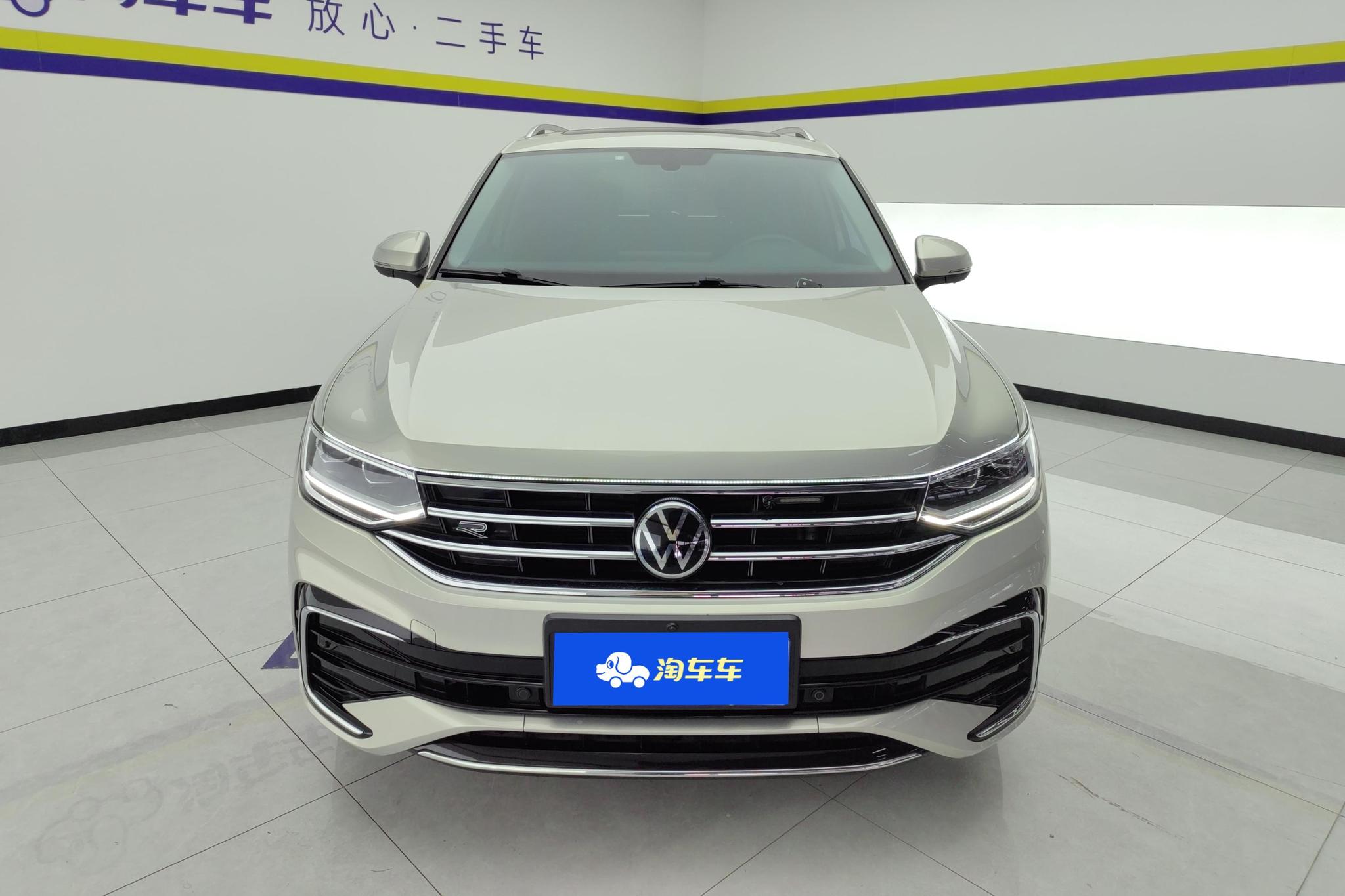 Volkswagen Tiguan L L 2022 330TSI AT R-Line