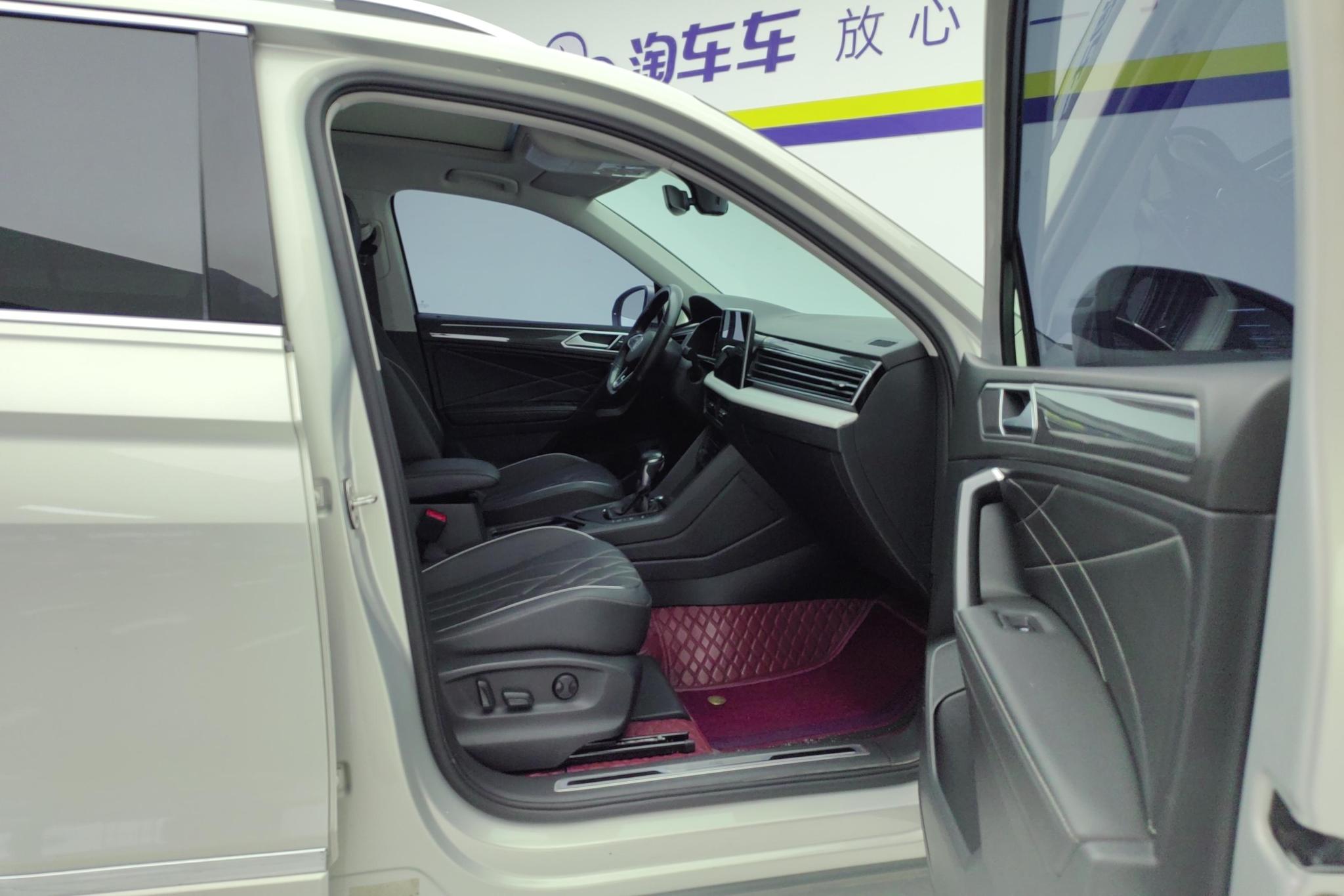 Volkswagen Tiguan L L 2022 330TSI AT R-Line