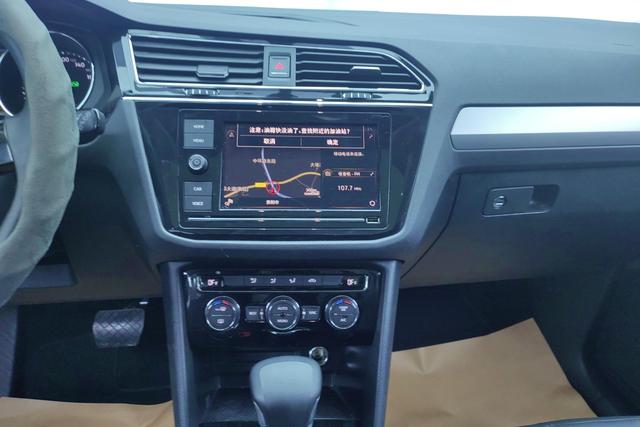 Volkswagen Tiguan L 2019 — фото 12