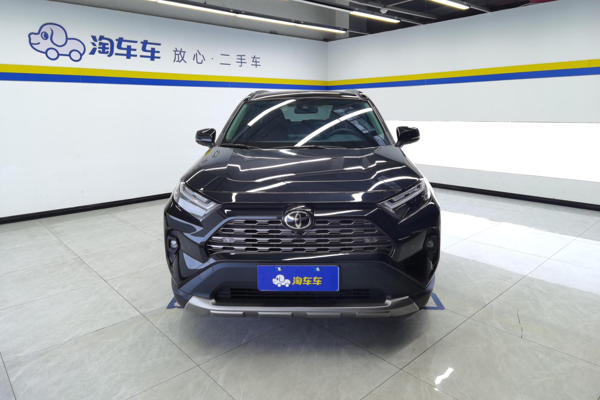 Toyota RAV4 2024 2.0L CVT PLUS