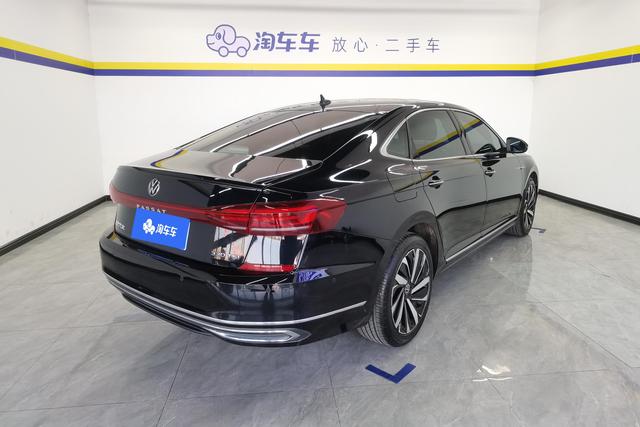 Volkswagen Passat 2022 330 TSI — фото 3