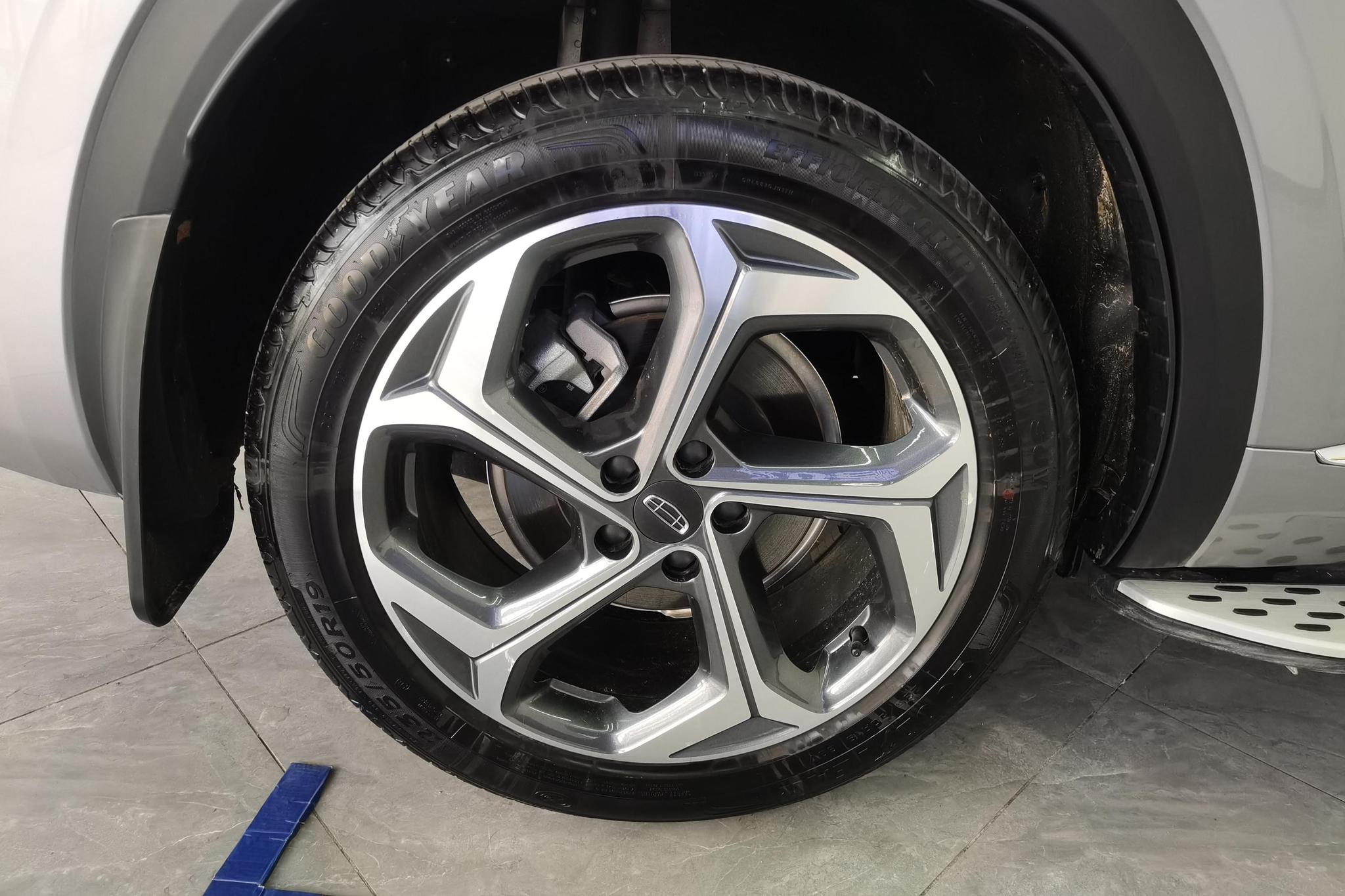 Geely Monjaro L 2024 2.0TD AT