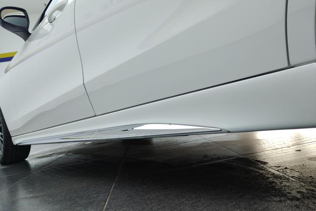 Mercedes Benz C-Class 2023 — фото 9