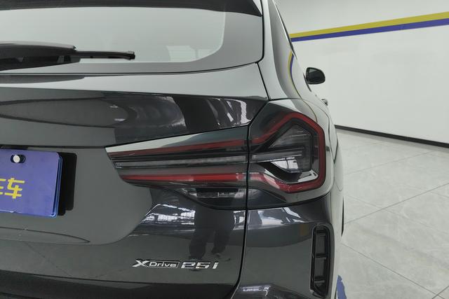 BMW X3 id 3840935 из Китая 7