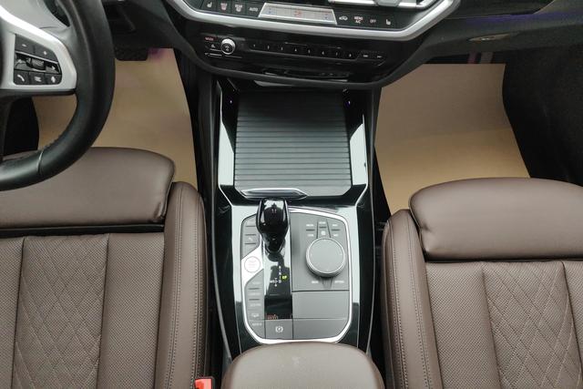 BMW X3 id 3840935 из Китая 10