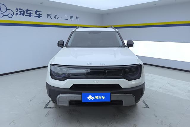BAIC BJ30 2024 1.5 T DCT 2 WD Pro — фото 2