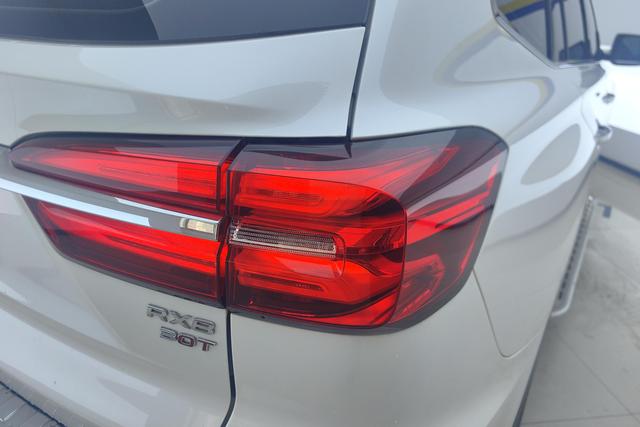 Roewe RX8 2019 30 T 2 WD — фото 10