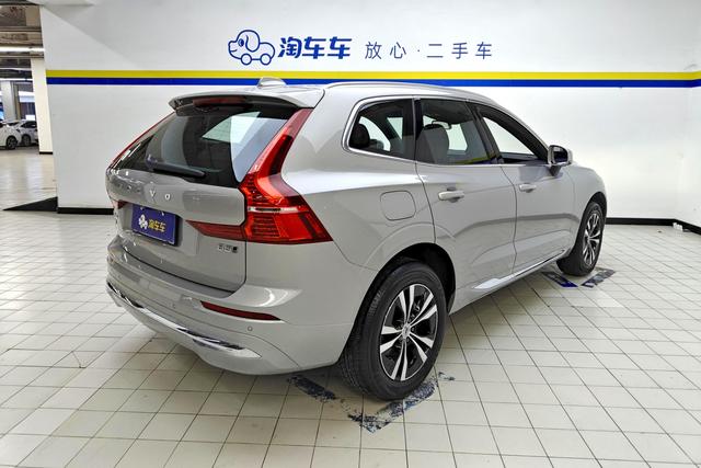 Volvo XC60 2024 B 5 4 WD — фото 3