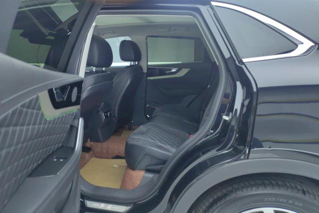 Hongqi HS5 2019 2.0 T 4 WD — фото 16