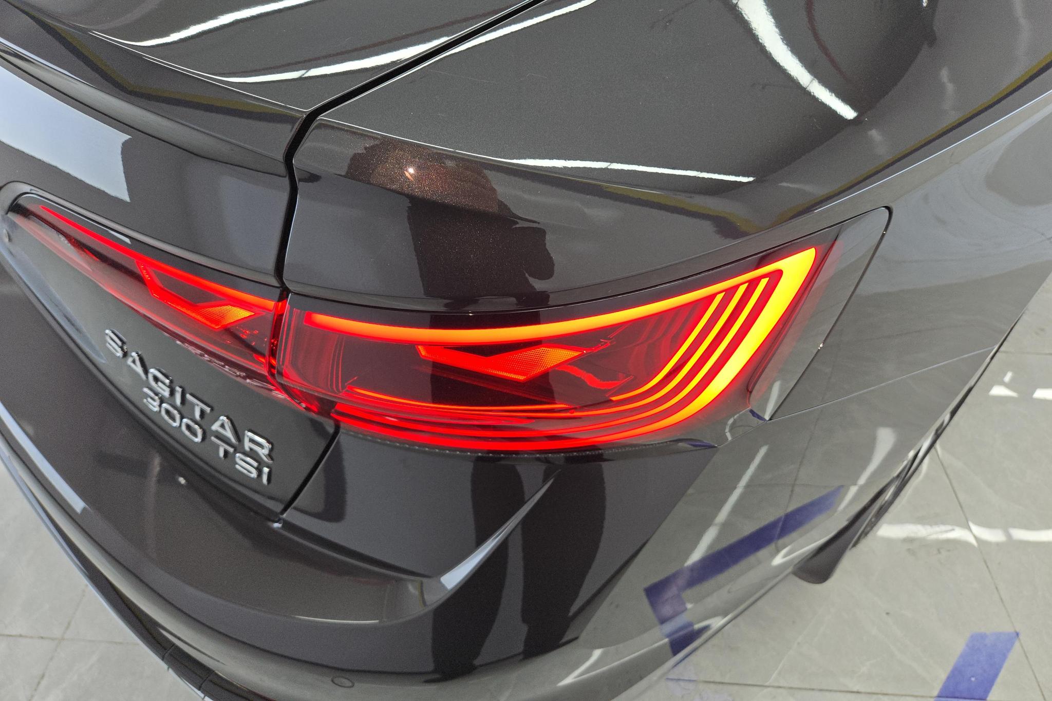 Volkswagen Sagitar 2023 300TSI DSG