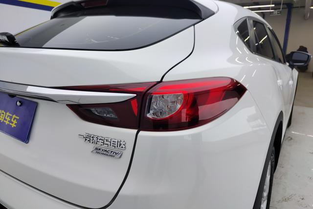Mazda CX-4 2018 2.0 L AT 2 WD V — фото 11