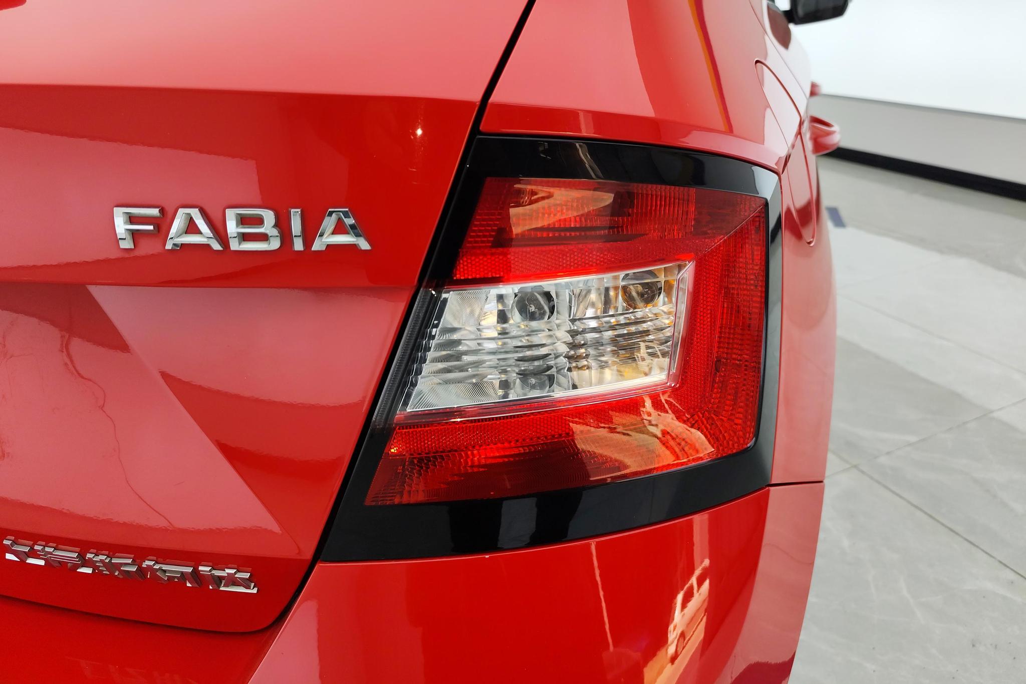 Skoda Fabia 2017 1.4L AT
