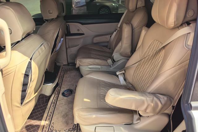 Buick GL8 2023 ES 2.0 T — фото 16