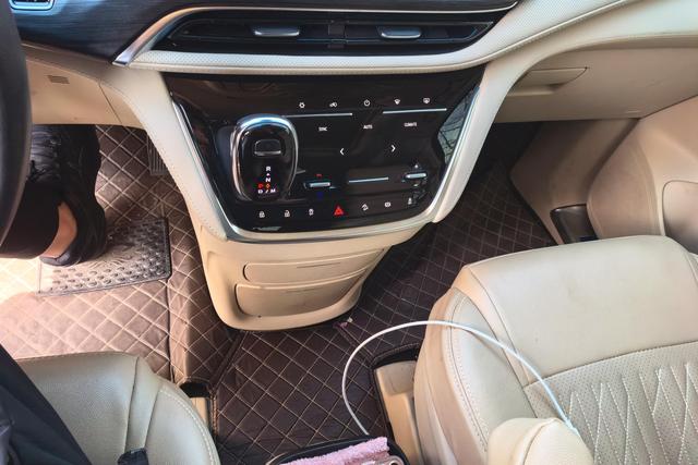 Buick GL8 2023 ES 2.0 T — фото 13