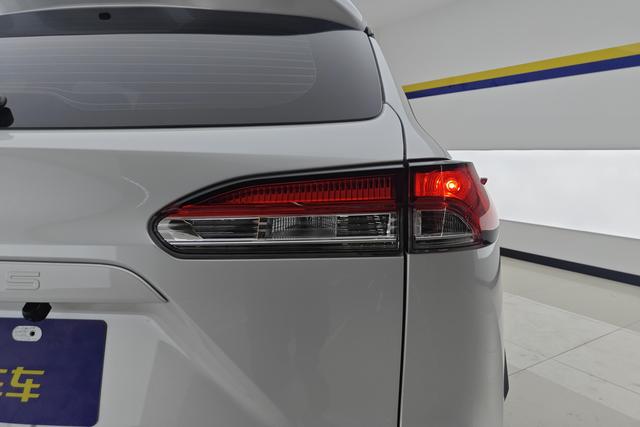 Toyota Corolla Cross 2023 2.0 L CVT — фото 6
