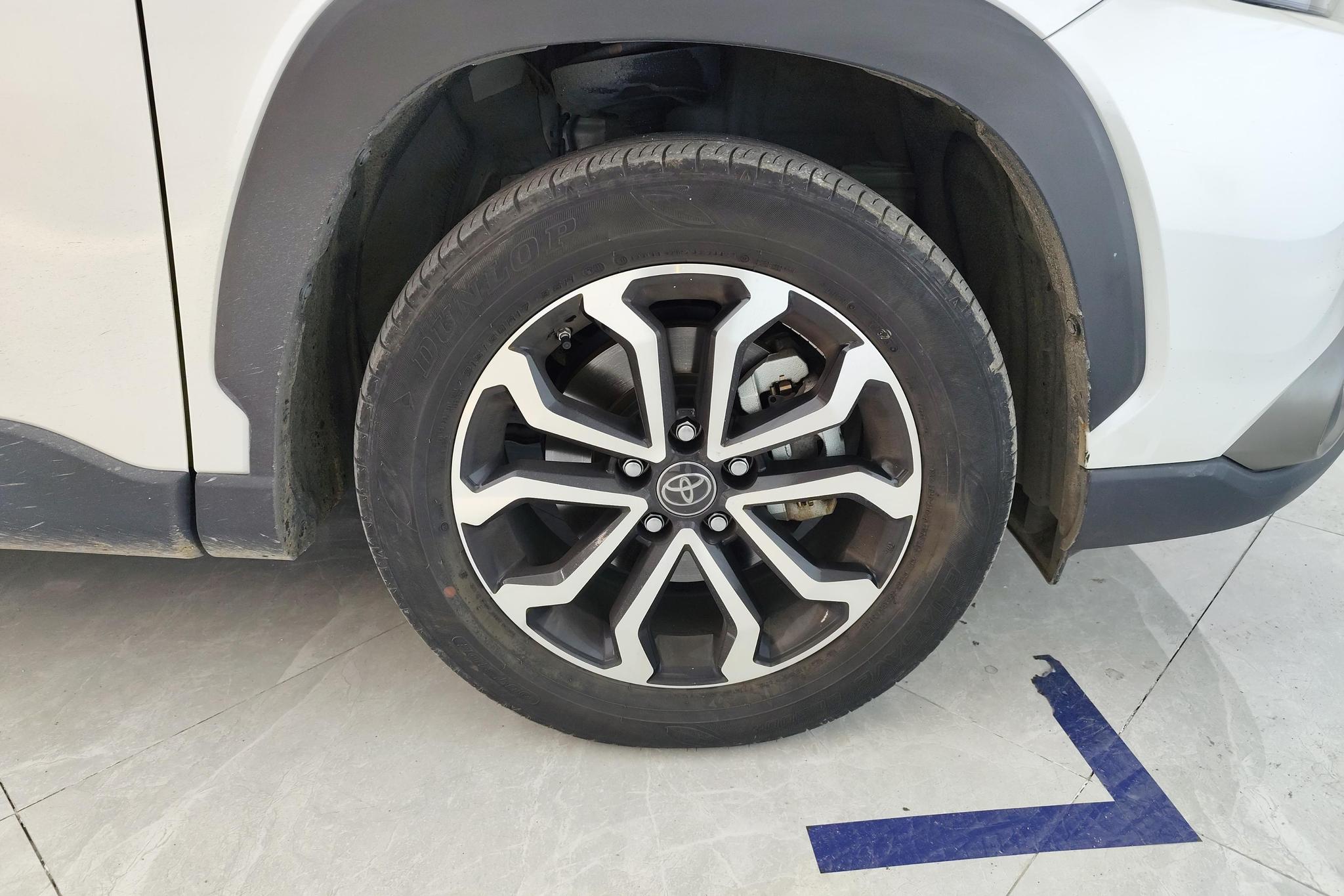 Toyota Frontlander 2023 2.0L Luxury