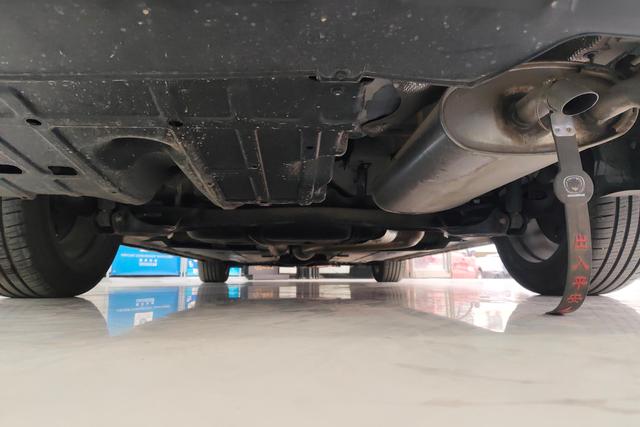 Changan Eado 2024 1.5 T DCTPremium — фото 6