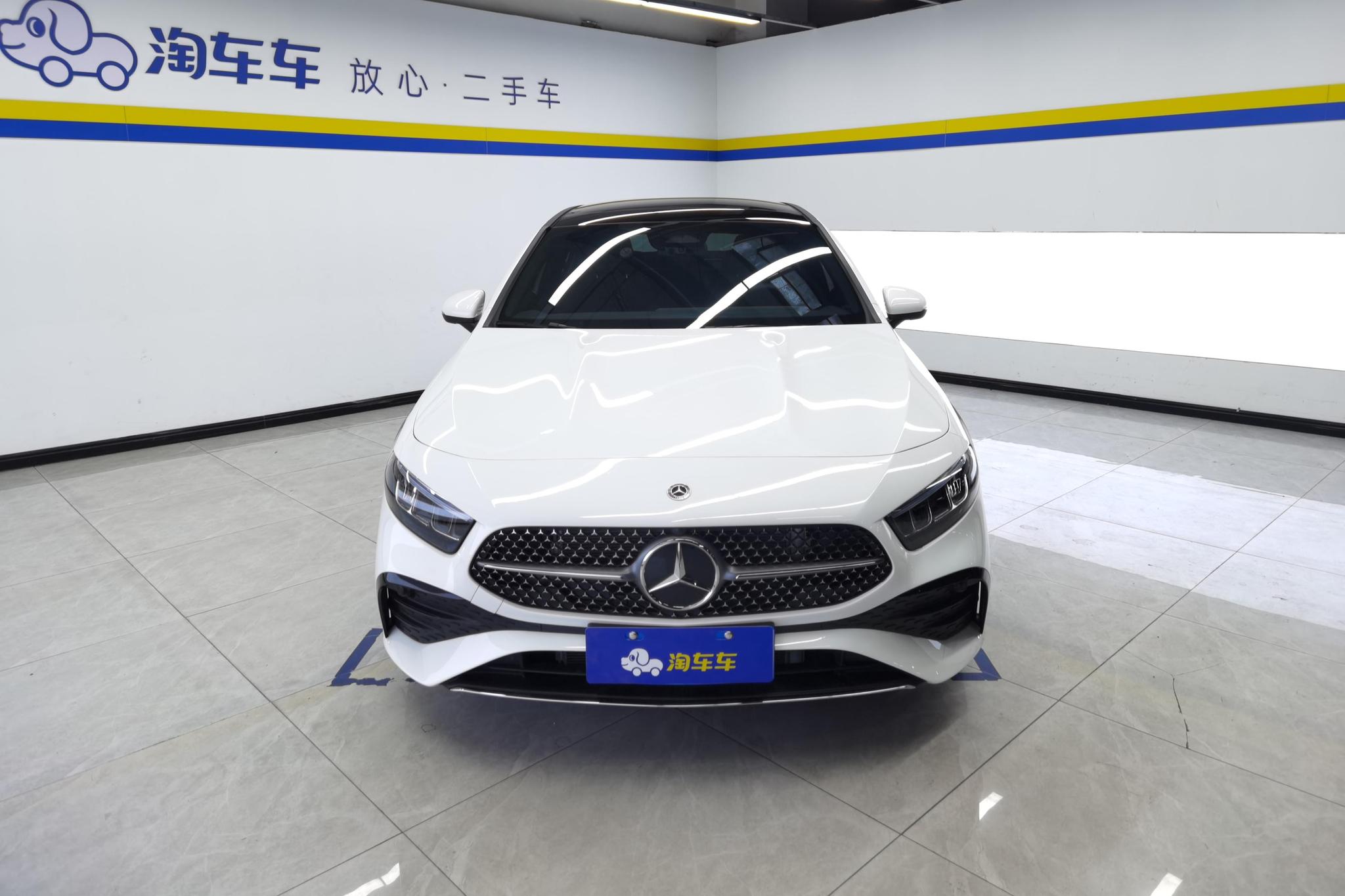 Mercedes-Benz A-Class A 2024 A 200 L Fashion