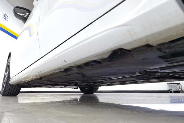 Mercedes-Benz A-Class 2024 A 200 L — фото 8