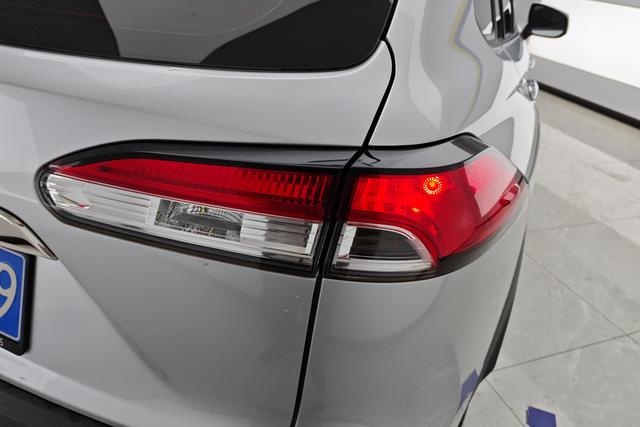 Toyota Frontlander 2023 2.0 L CVT — фото 5