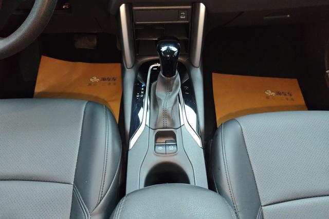 Toyota Frontlander 2023 2.0 L CVT — фото 14