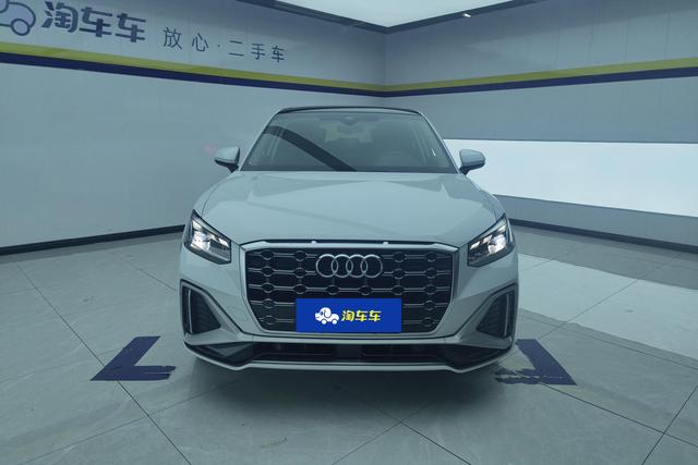 Audi Q2L 2022 35 TFSI — фото 2