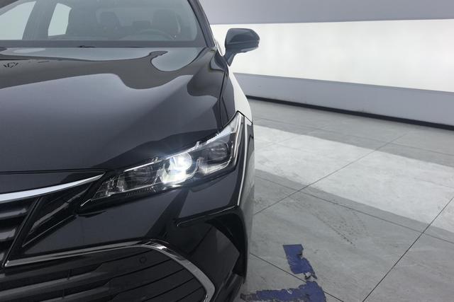 Toyota Avalon 2019 2.0 L XLE VI — фото 8