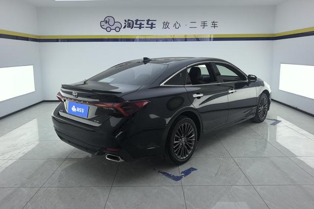 Toyota Avalon 2019 2.0 L XLE VI — фото 3