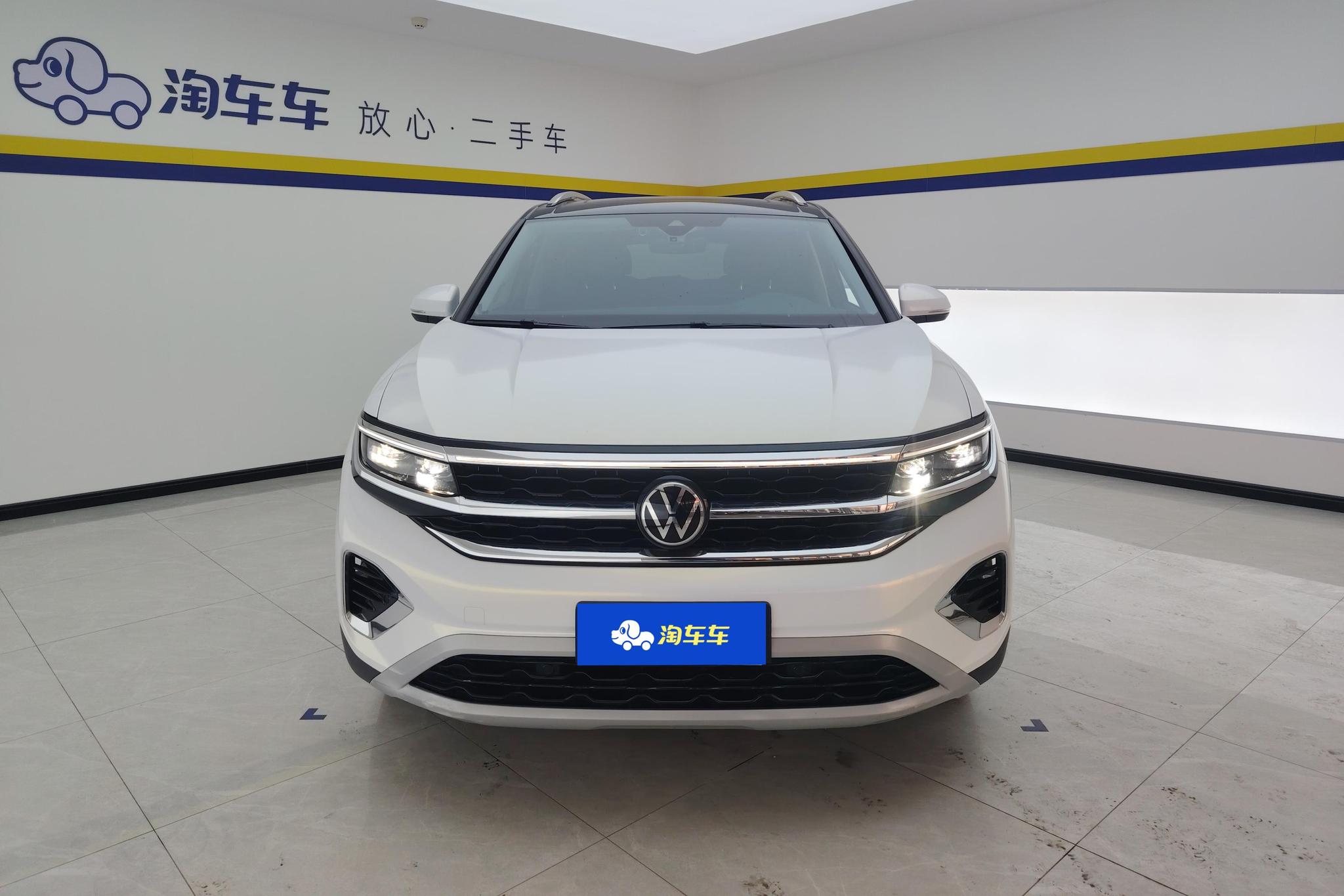 Volkswagen Viloran 2022 380TSI Luxury Pro 6 мест