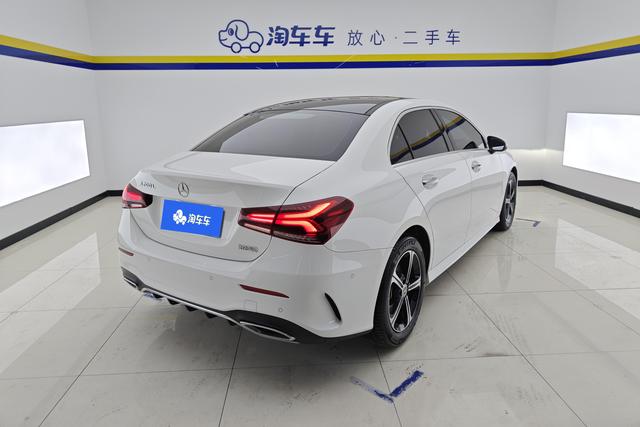 Mercedes-Benz A-Class 2022 A 200 L — фото 3
