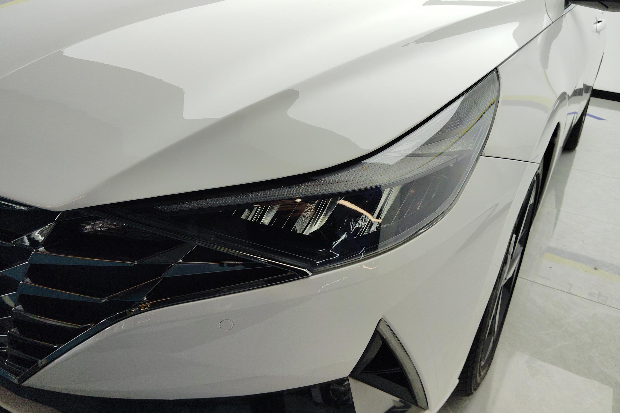 Hyundai Elantra 2022 1.5L CVT LUX Luxury