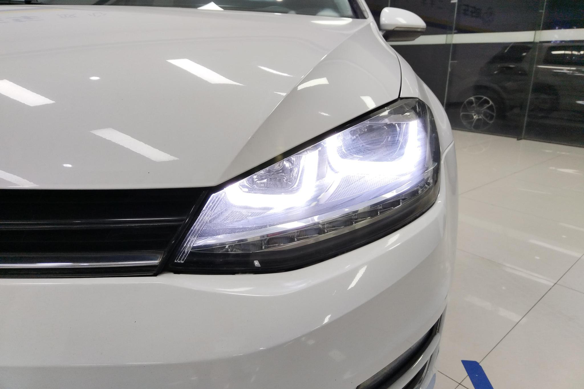Volkswagen Golf 2014 1.6L AT Comfort