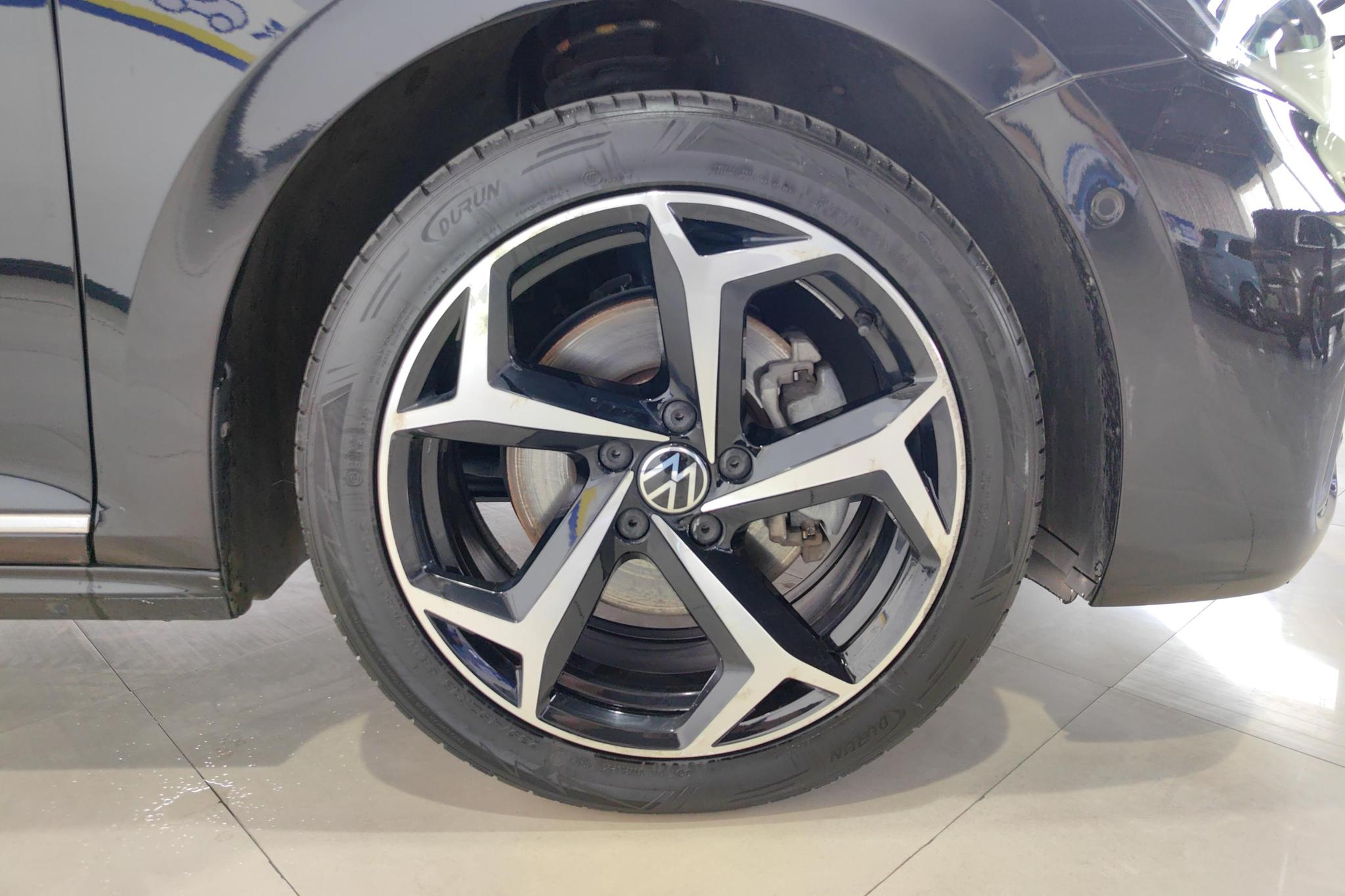 Volkswagen Passat 2023 330TSI Luxury