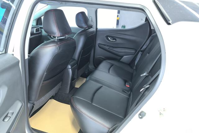 Nissan Bluebird 2020 1.6 L CVT VI — фото 16