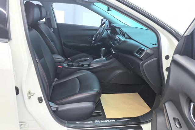 Nissan Bluebird 2020 1.6 L CVT VI — фото 6