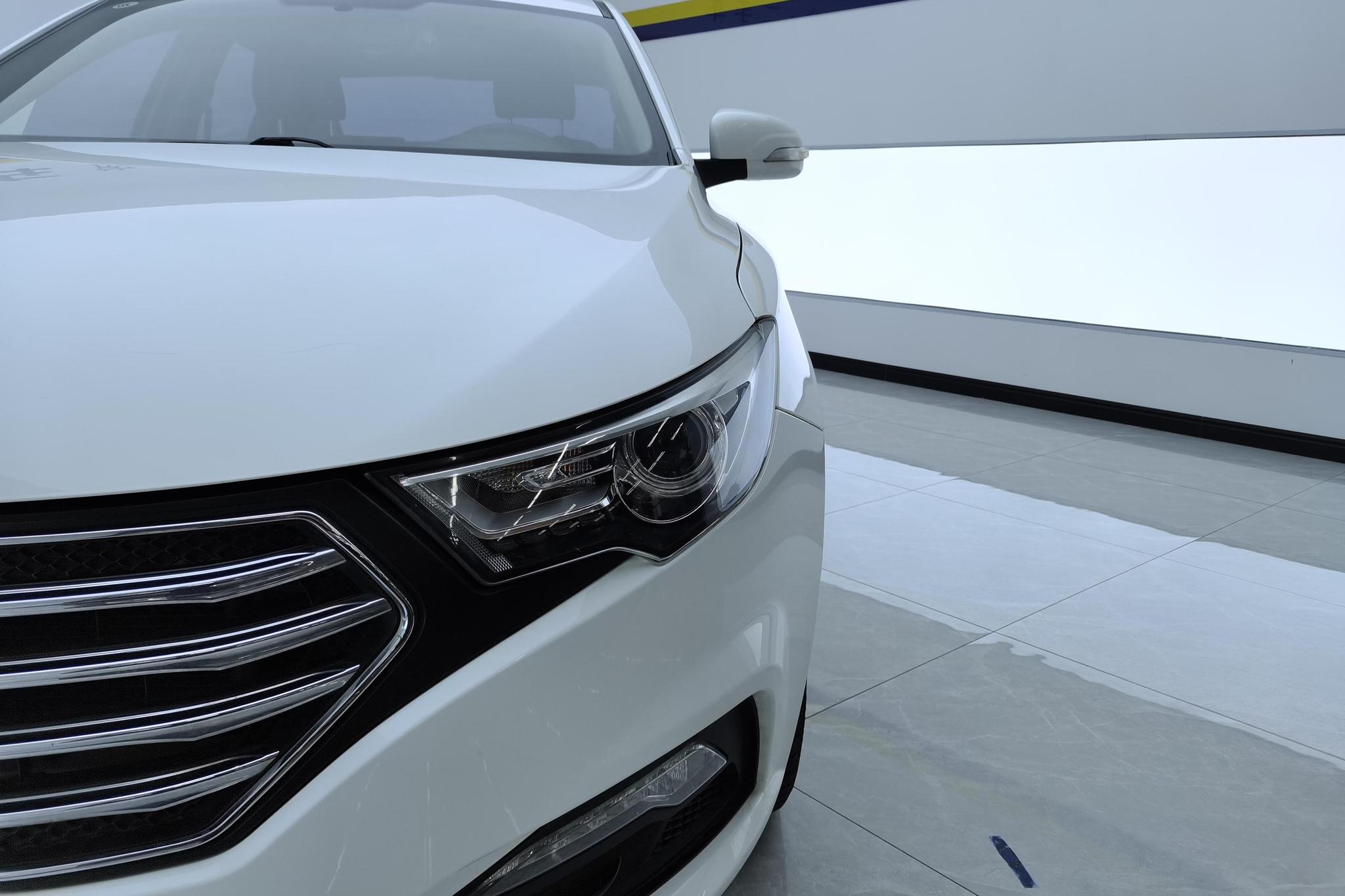 Bestune B30 2016 1.6L MT Luxury