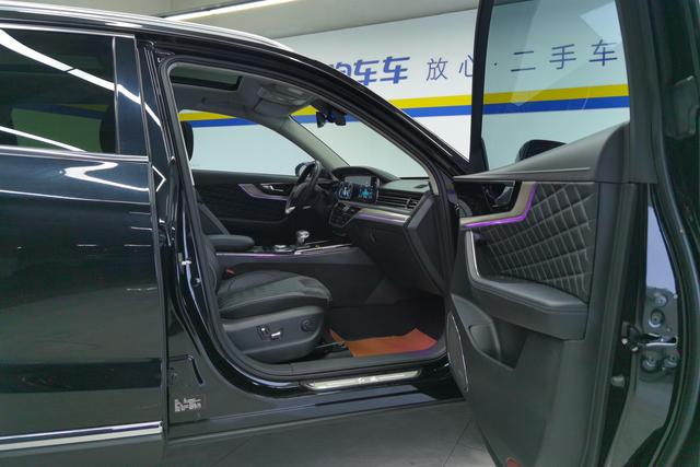 Red flag HS5 2021 Черный из Китая, фото 5