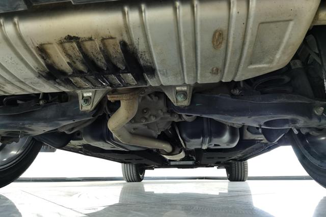 Red flag HS5 id 3840397 из Китая 11