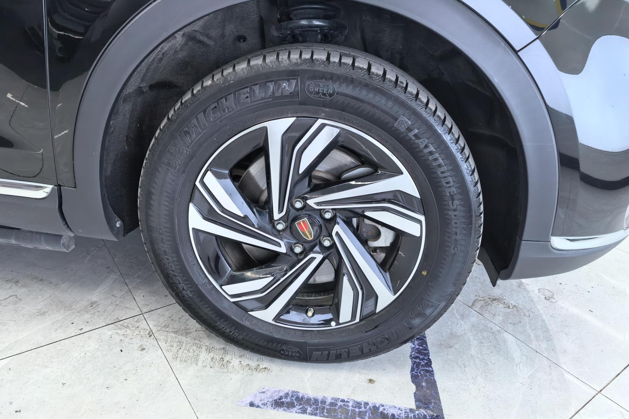 Hongqi HS5 2022 2.0T