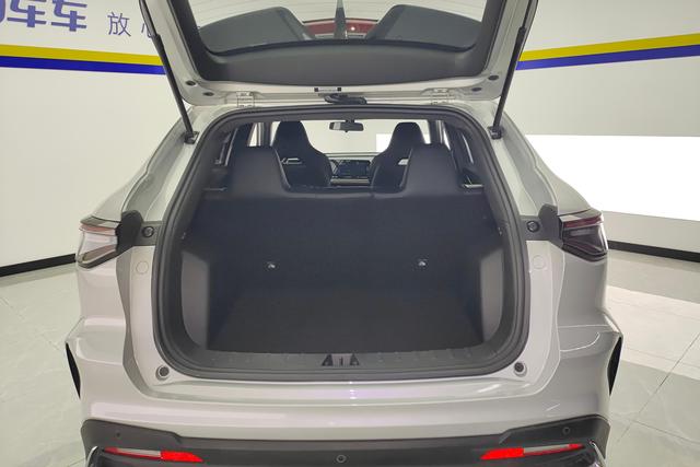 Changan Auchan X5 PLUS 2023 1.5 T DCT — фото 17