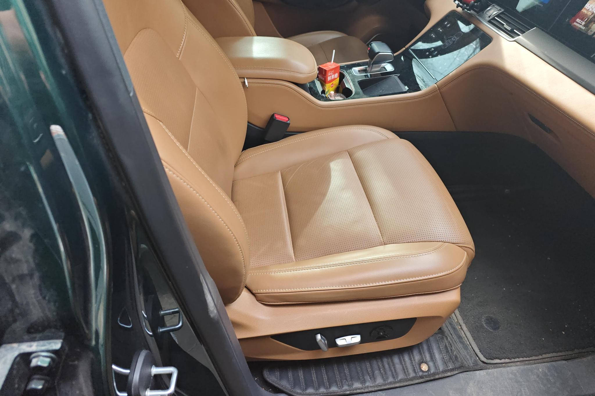 Li Auto ONE 2021 6 мест