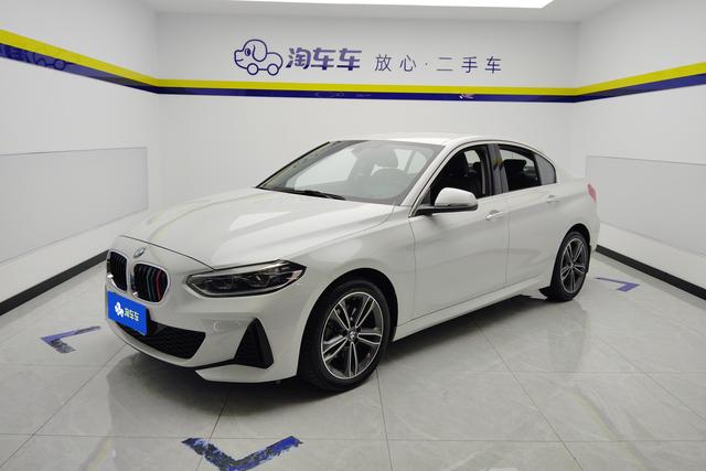 BMW 1 Series 2021 — фото 1