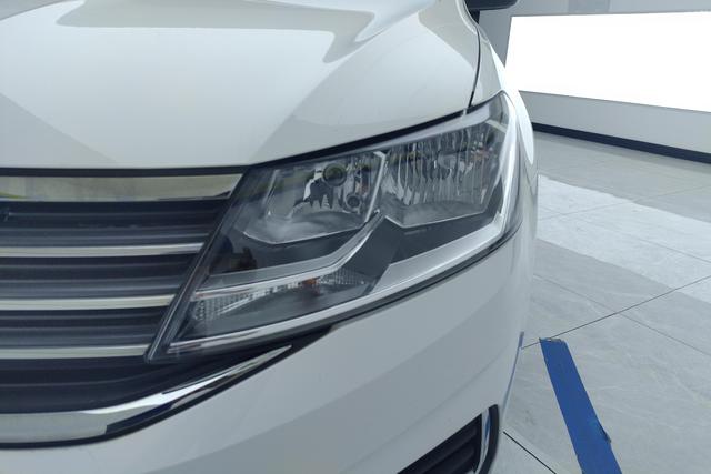 Volkswagen Lavida 2019 1.5 L AT VI — фото 5