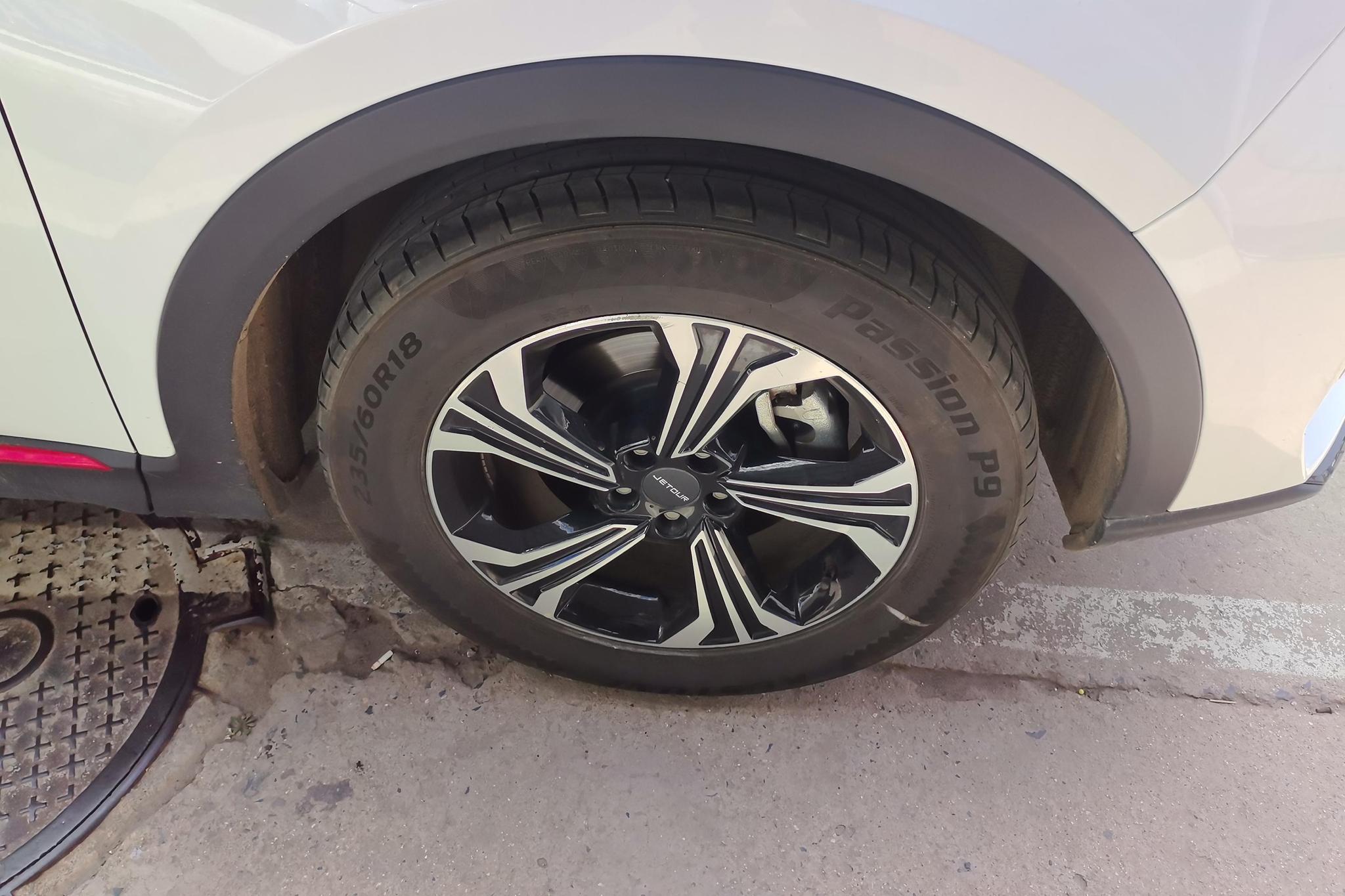 JETOUR X70 2023 1.5T DCT PRO 5 мест